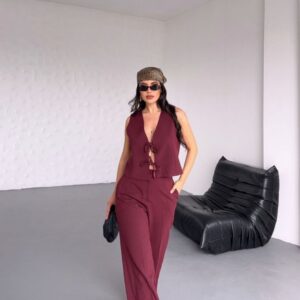 Bordeaux Set met Vetersluiting en Wijde Pijpen